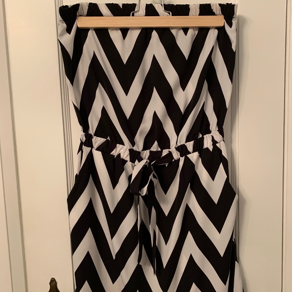 Akira Black and White strapless Chevron Dress